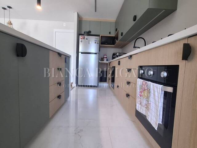 #158 - Apartamento para Venda em Curitiba - PR