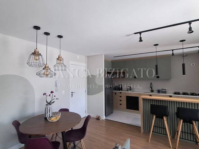 Apartamento para Venda em Curitiba - 4