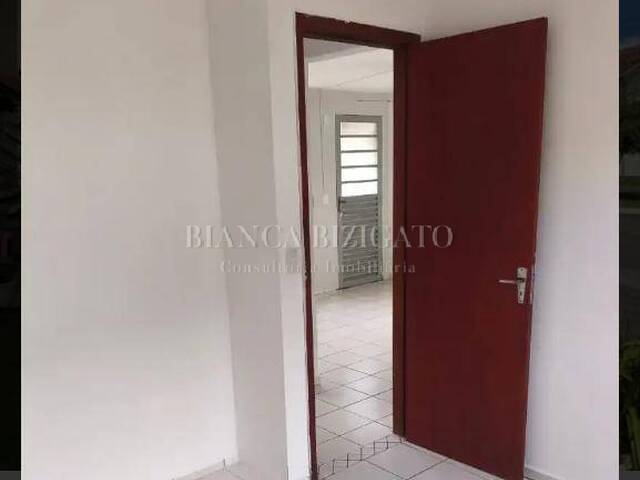 Apartamento para Venda em Araucária - 5