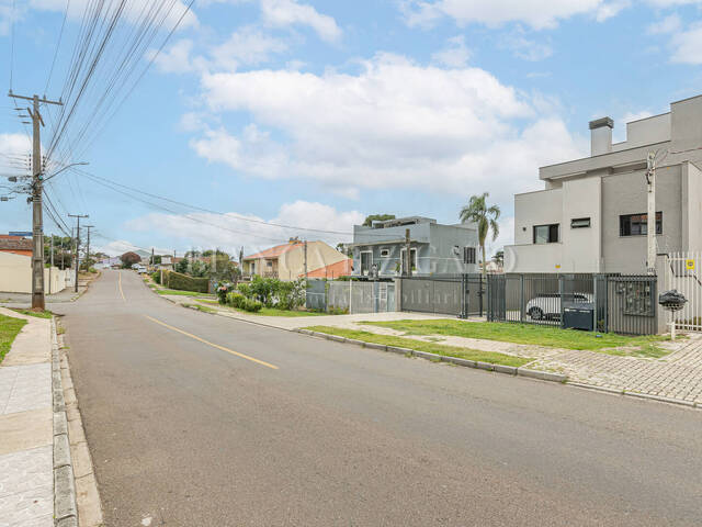Casa para Venda em Curitiba - 2