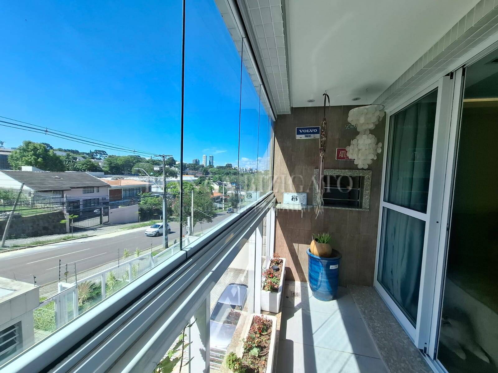 Apartamento à venda com 2 quartos, 73m² - Foto 1
