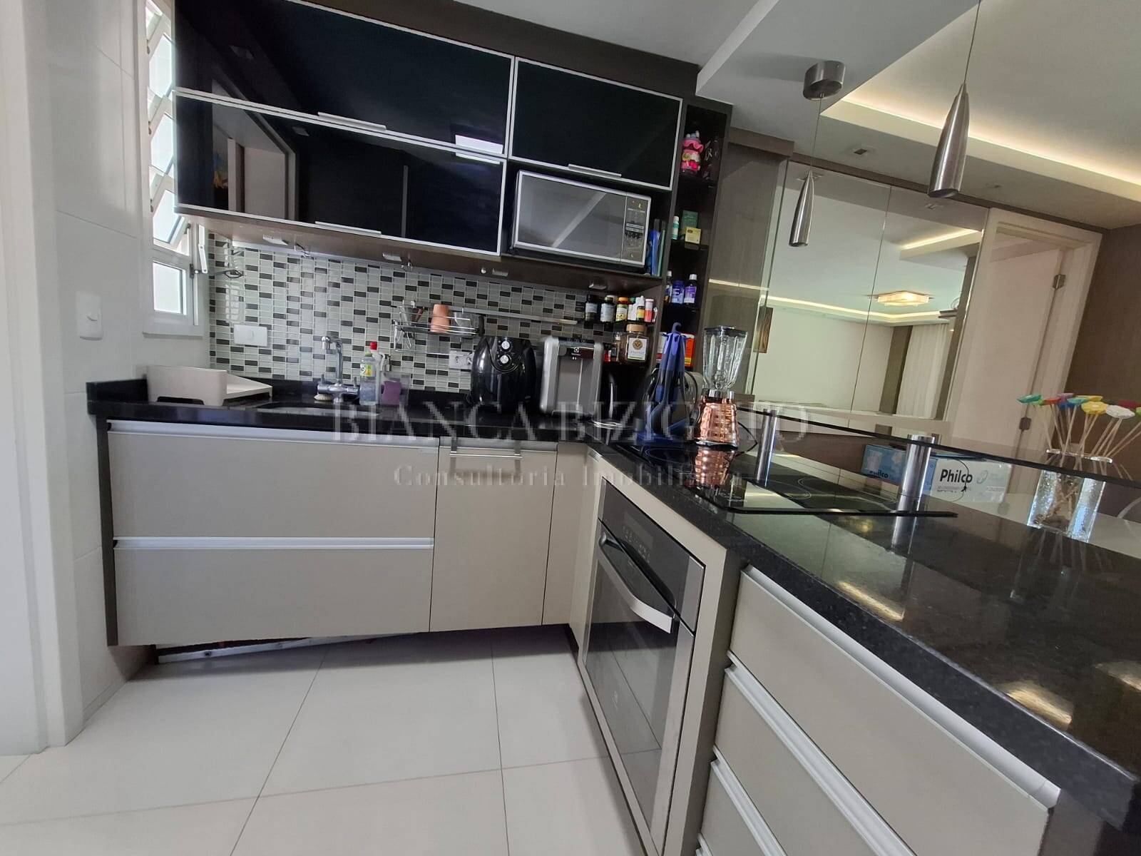 Apartamento à venda com 2 quartos, 73m² - Foto 8