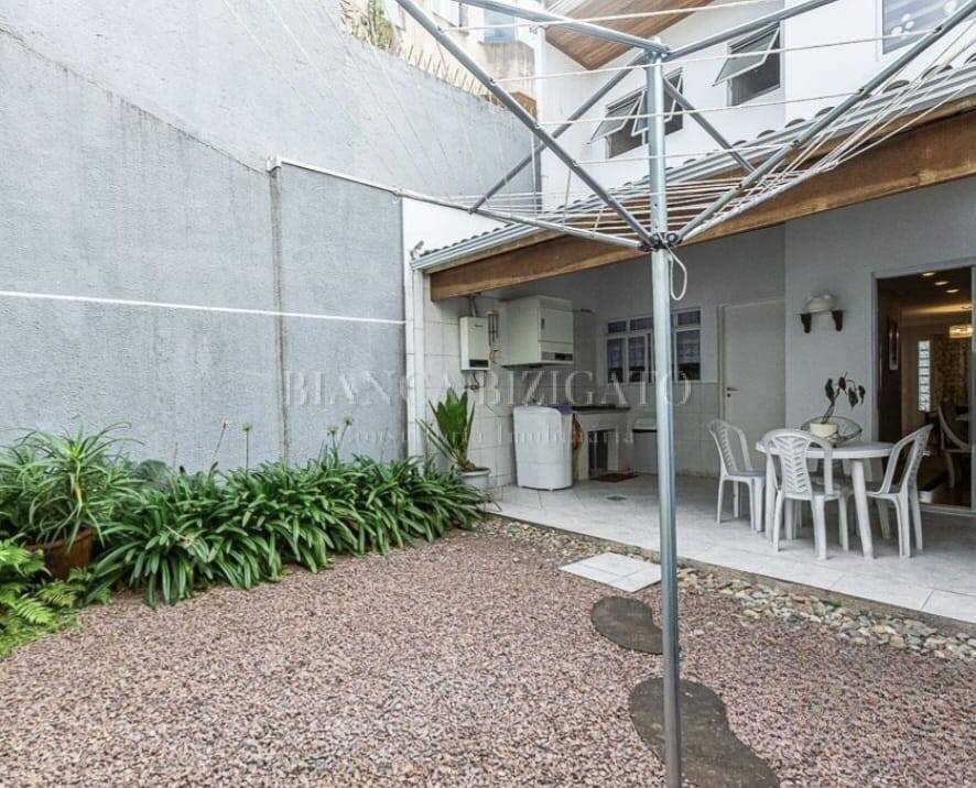Casa, 4 quartos, 225 m² - Foto 3