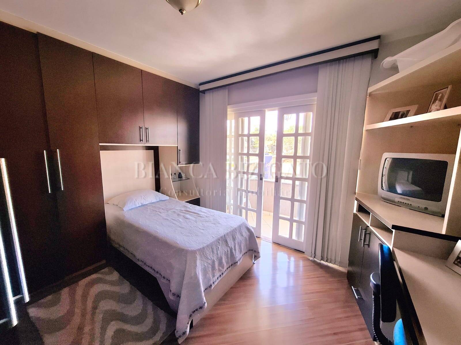 Sobrado à venda com 4 quartos, 128m² - Foto 32